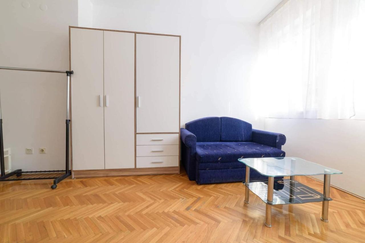 Mm2 Apartman Újvidék Kültér fotó