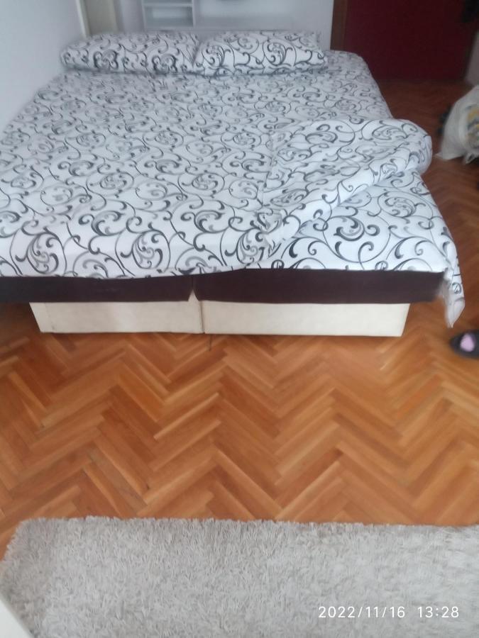 Mm2 Apartman Újvidék Kültér fotó